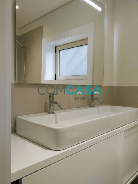 Apartamento T3 para Venda em Lordelo do Ouro e Massarelos