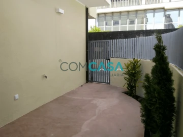 Apartamento T3 para Venda em Lordelo do Ouro e Massarelos