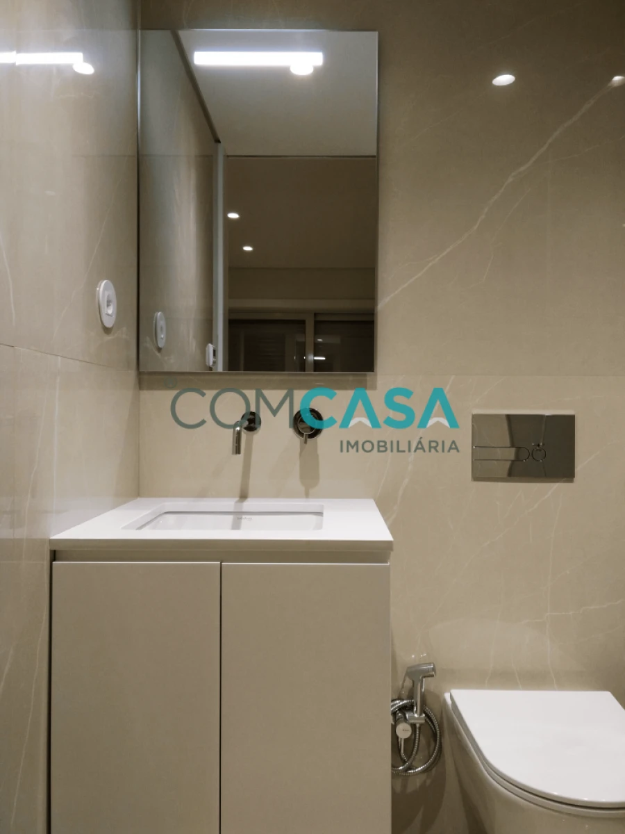 Apartamento T3 para Venda em Lordelo do Ouro e Massarelos Foto 21