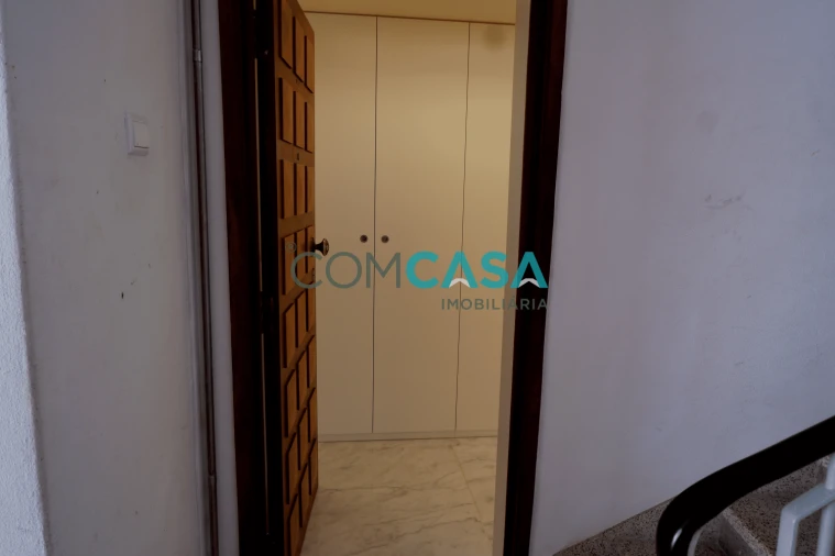 Apartamento T3 para Venda em Lordelo do Ouro e Massarelos Foto 2