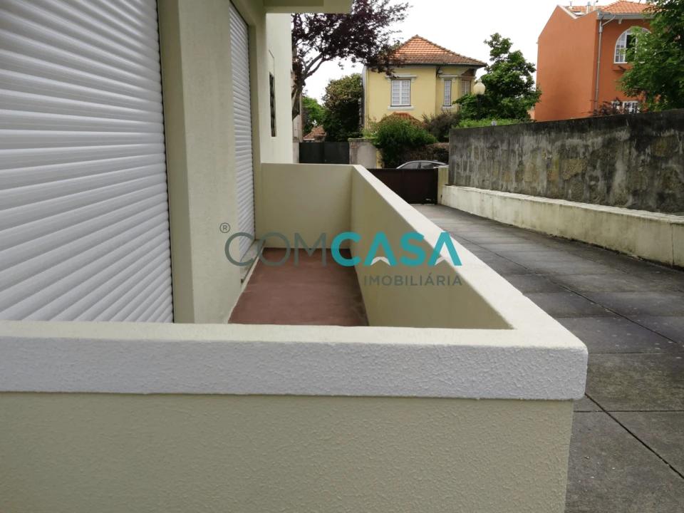 Apartamento T3 para Venda em Lordelo do Ouro e Massarelos Foto 23