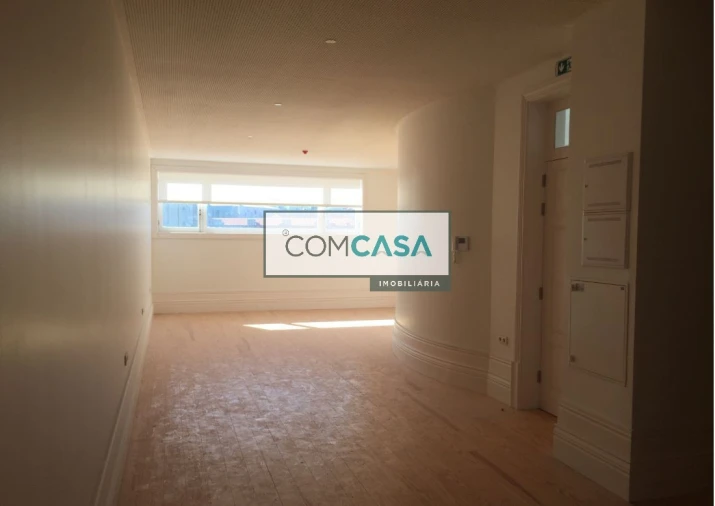 Loja para Arrendamento em Cedofeita, Santo Ildefonso, Sé, Miragaia, São Nicolau e Vitória Foto 7