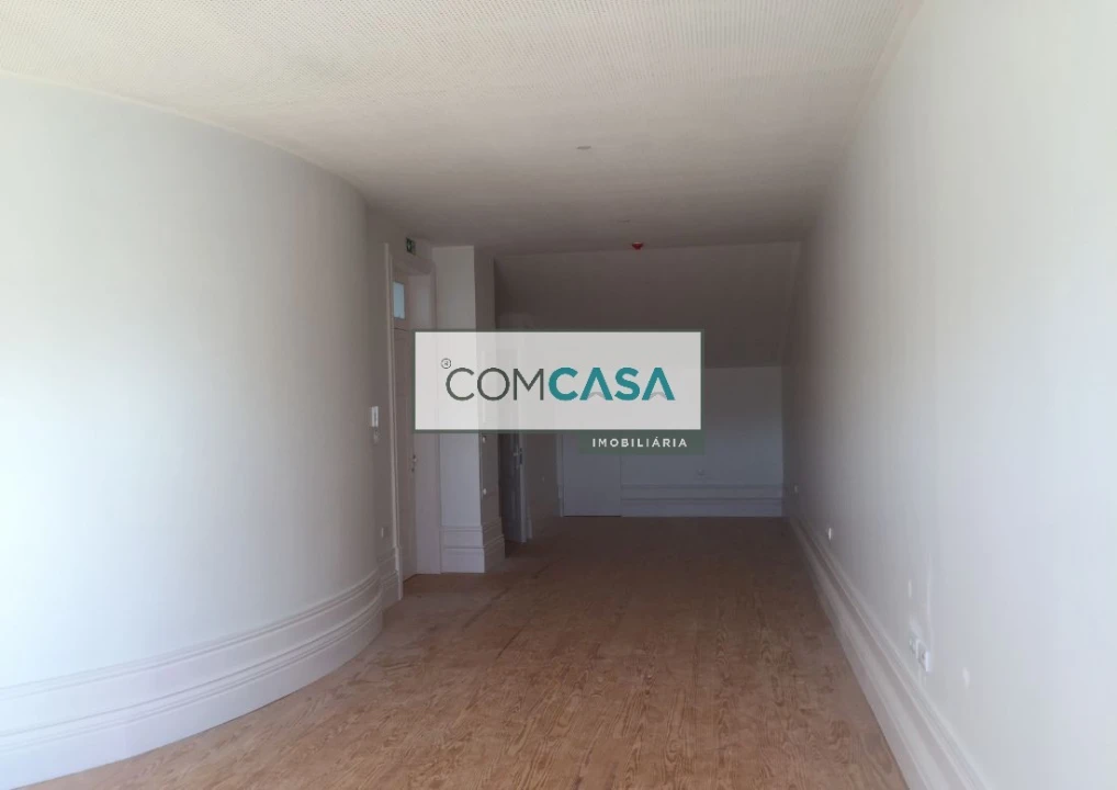 Loja para Arrendamento em Cedofeita, Santo Ildefonso, Sé, Miragaia, São Nicolau e Vitória Foto 9