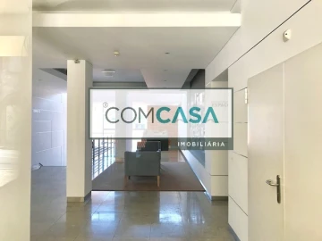 Apartamento T4 para Venda em Lordelo do Ouro e Massarelos