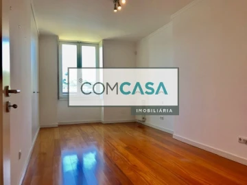 Apartamento T4 para Venda em Lordelo do Ouro e Massarelos