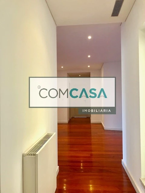Apartamento T4 para Venda em Lordelo do Ouro e Massarelos