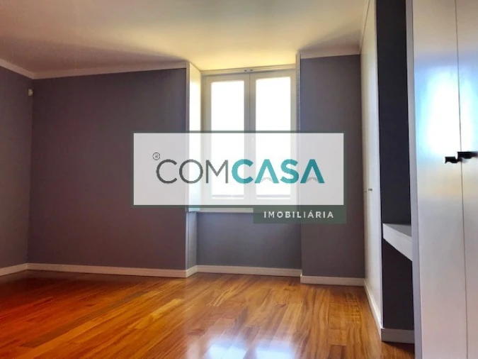 Apartamento T4 para Venda em Lordelo do Ouro e Massarelos Foto 23