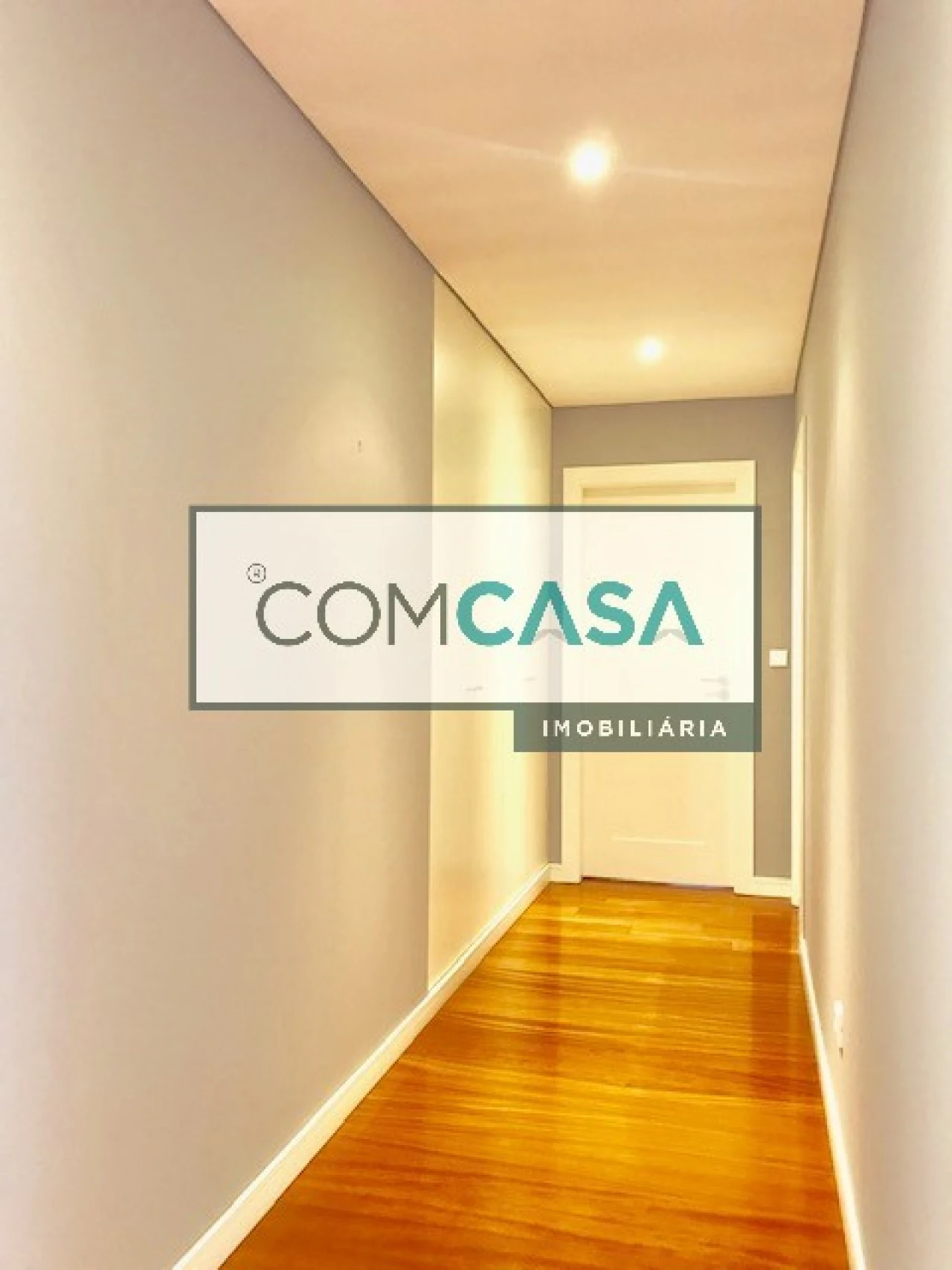 Apartamento T4 para Venda em Lordelo do Ouro e Massarelos Foto 15