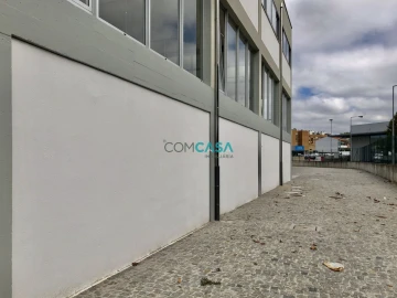 Loja para Arrendamento em São Mamede de Infesta e Senhora da Hora