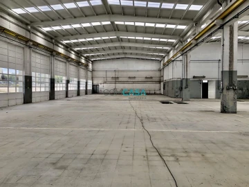 Loja para Arrendamento em São Mamede de Infesta e Senhora da Hora