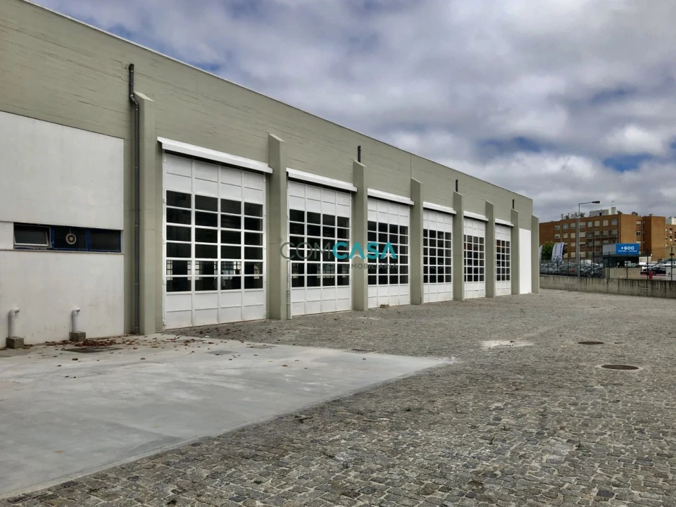 Loja para Arrendamento em São Mamede de Infesta e Senhora da Hora Foto 8