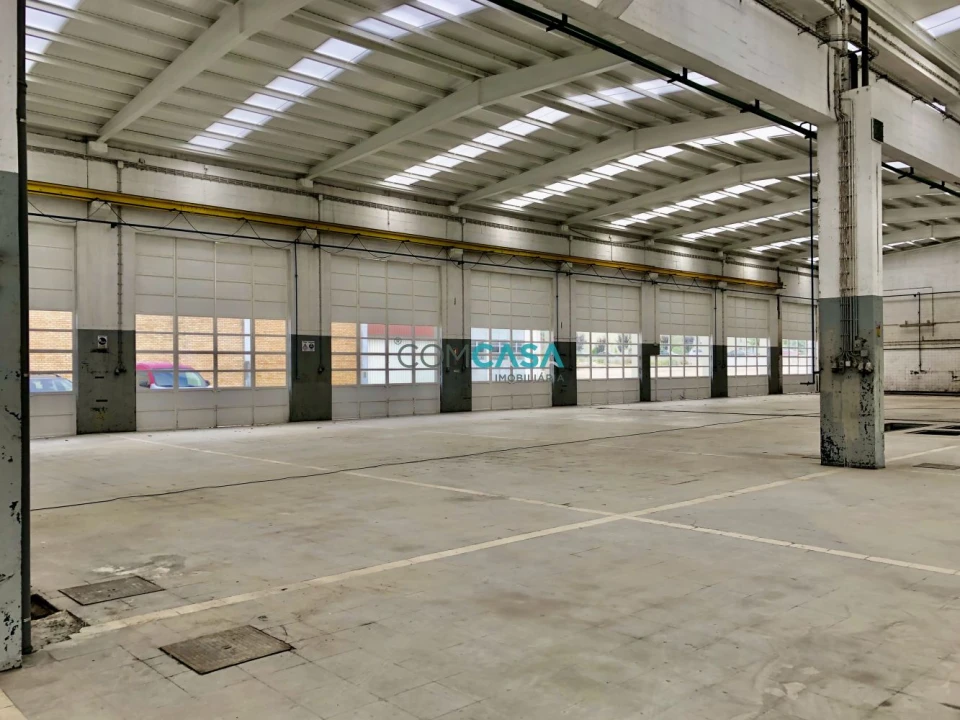 Loja para Arrendamento em São Mamede de Infesta e Senhora da Hora Foto 2