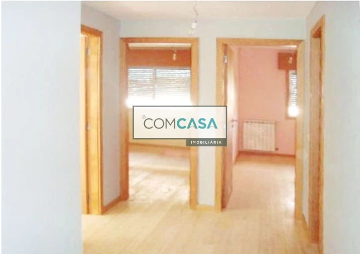 Apartamento T5 para Venda em Campanhã Foto 11