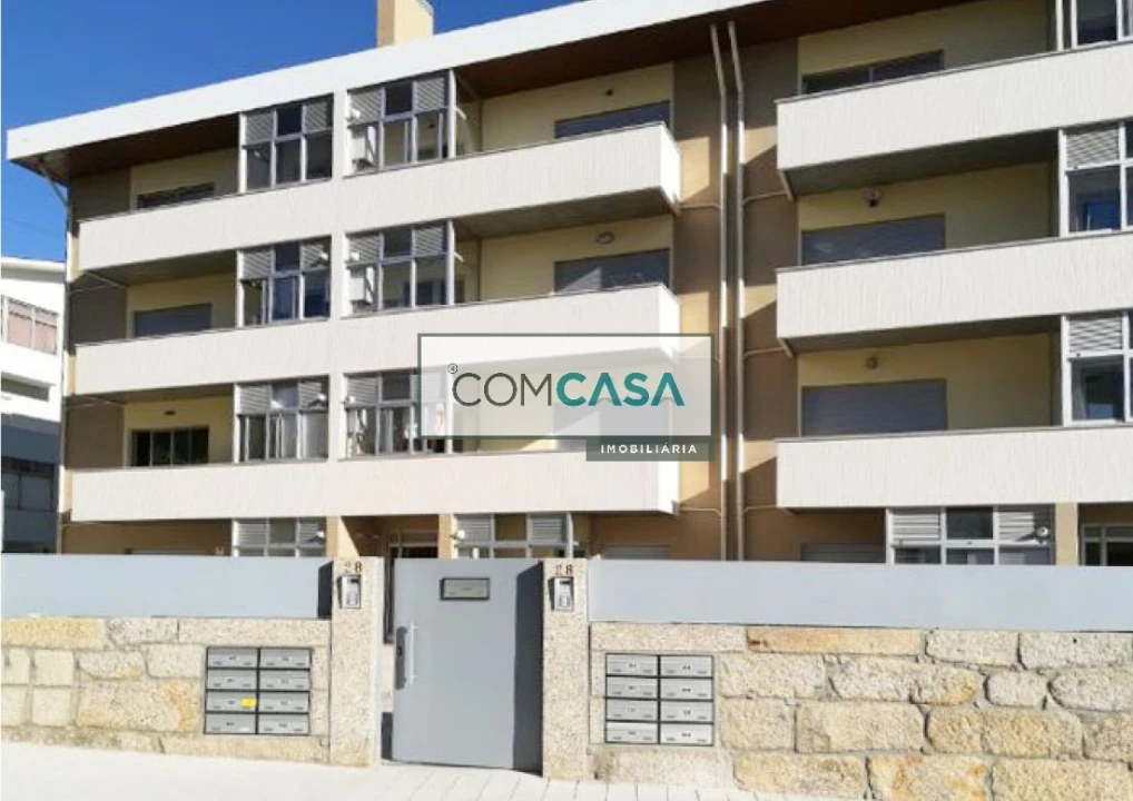 Apartamento T5 para Venda em Campanhã Foto 1