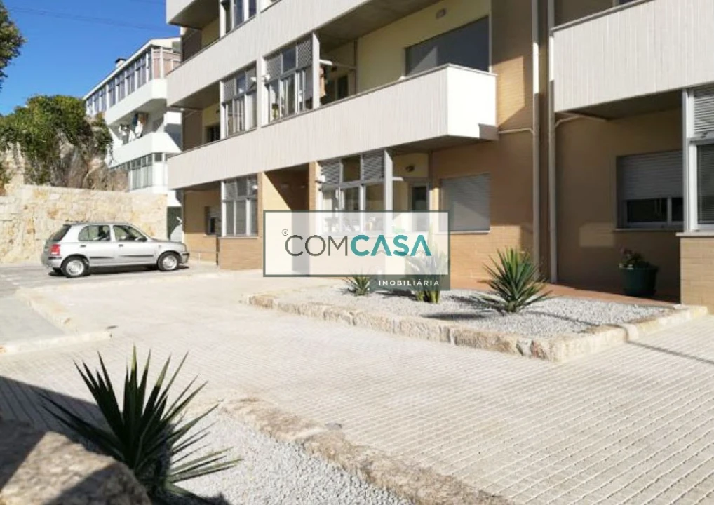 Apartamento T5 para Venda em Campanhã Foto 3