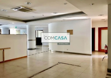 Loja para Arrendamento em Ramalde