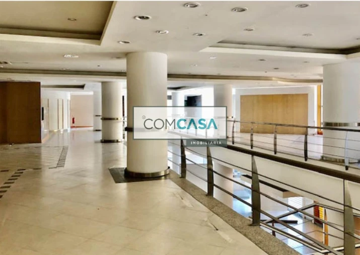 Loja para Arrendamento em Ramalde Foto 20