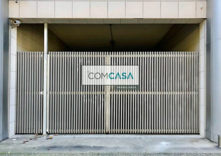 Loja para Arrendamento em Ramalde Foto 27