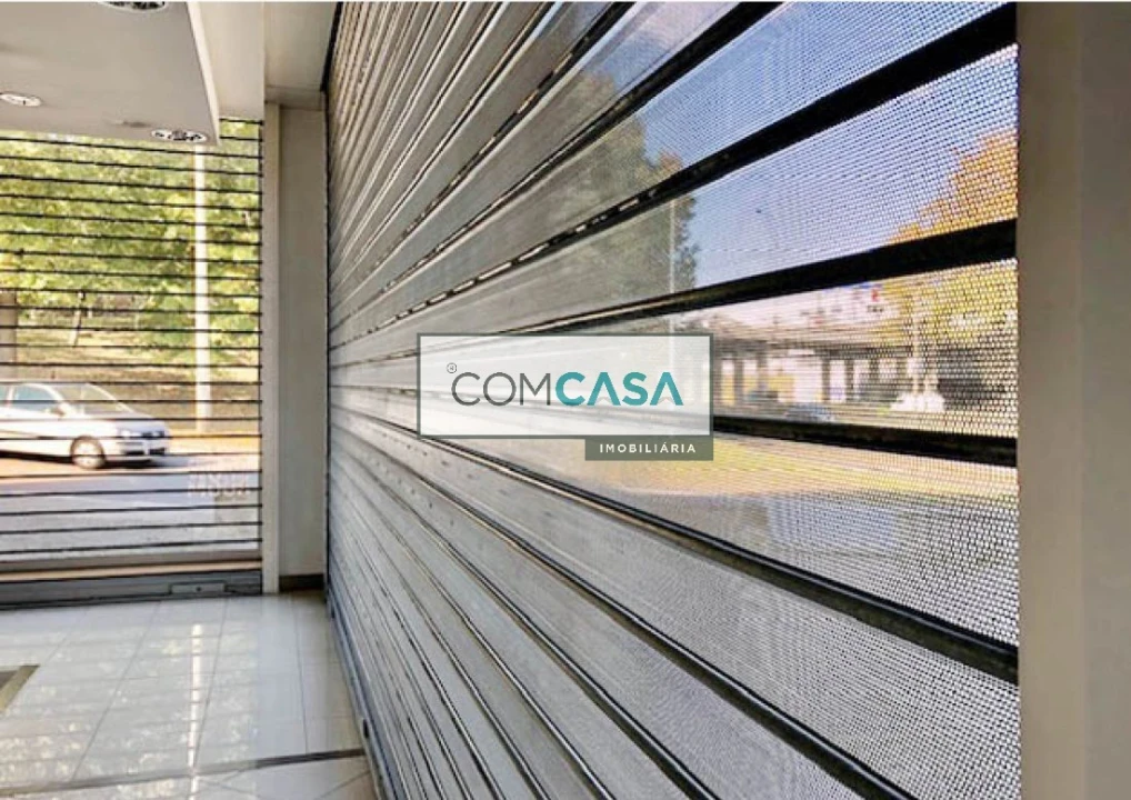 Loja para Arrendamento em Ramalde Foto 13