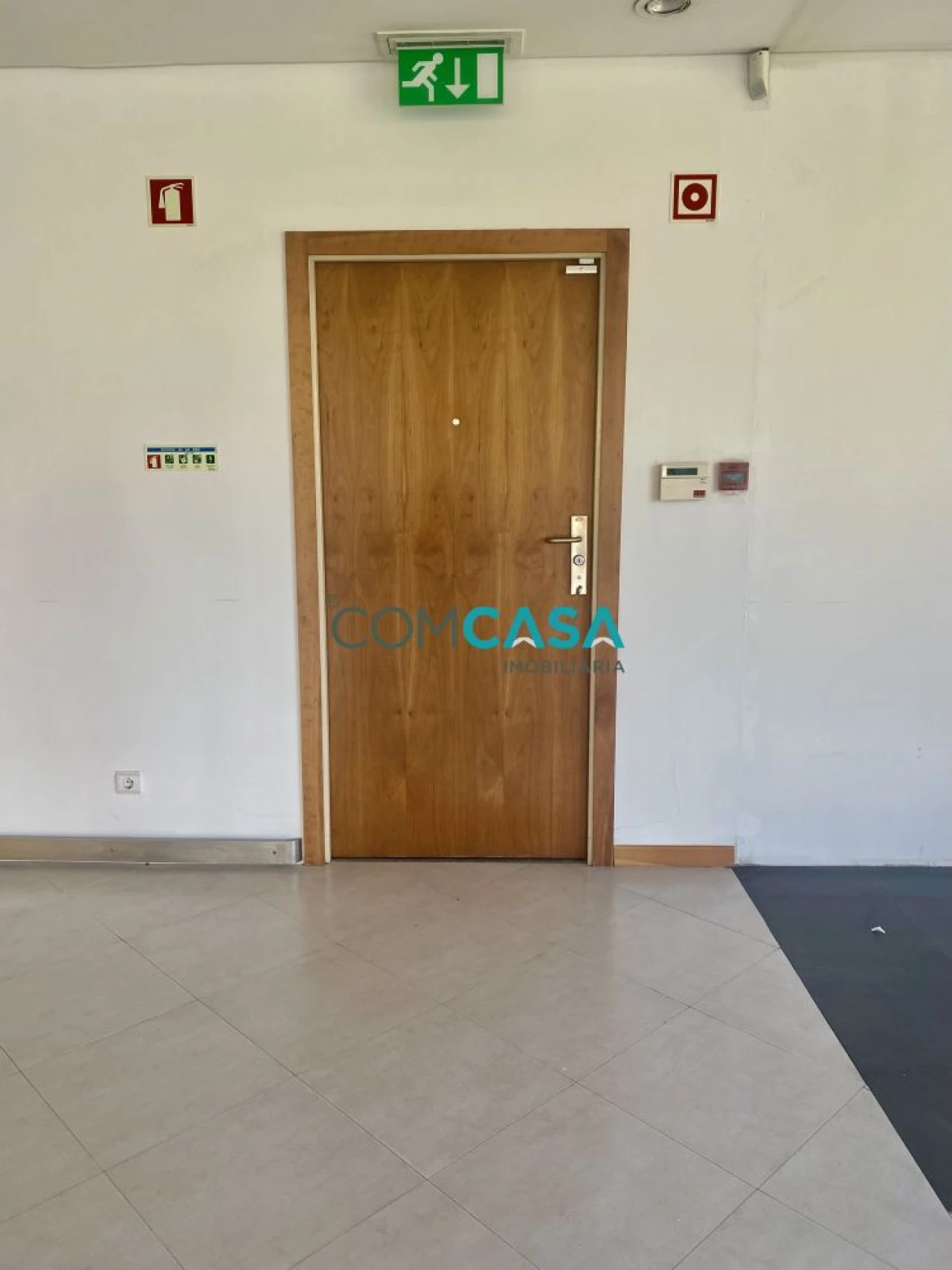 Loja para Arrendamento em Ramalde Foto 19