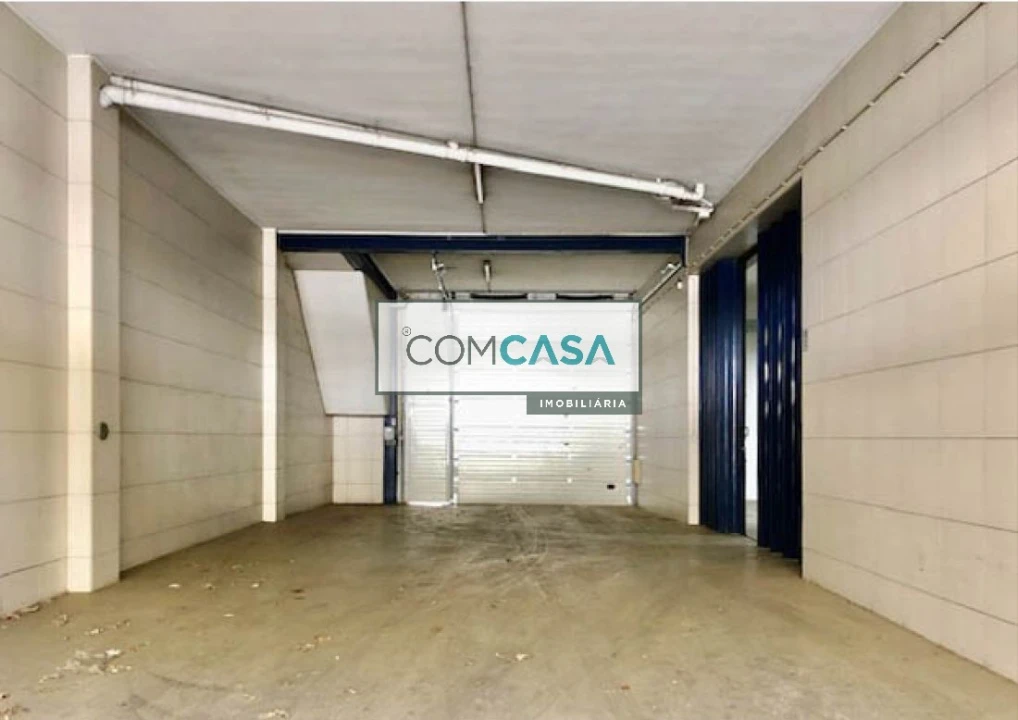 Loja para Arrendamento em Ramalde Foto 5