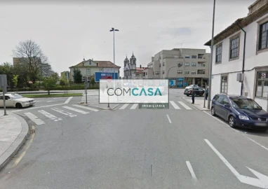 Loja para Arrendamento em Lordelo do Ouro e Massarelos