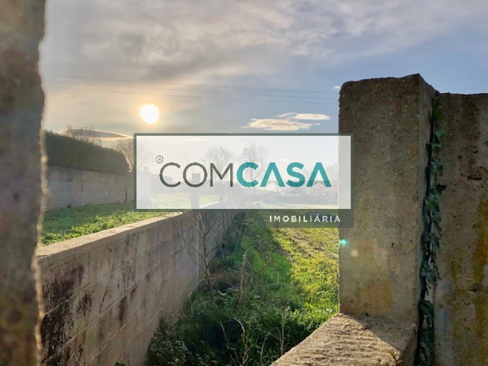 Terreno para Arrendamento em Vila Nova da Telha Foto 2