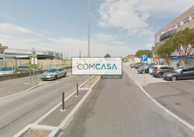 Loja para Arrendamento em Perafita, Lavra e Santa Cruz do Bispo