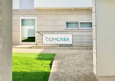 Moradia T4 para Venda em Vila Nova da Telha