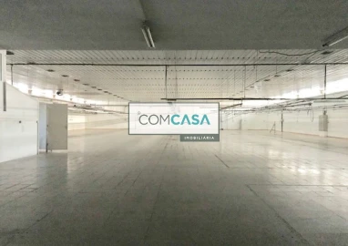 Loja para Arrendamento em Modivas