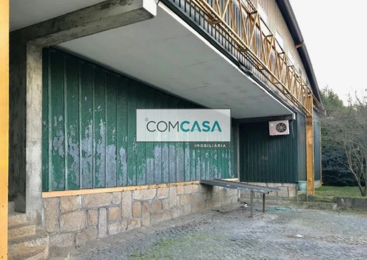 Loja para Arrendamento em Modivas Foto 2