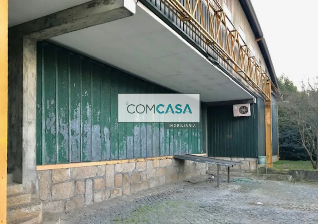 Loja para Arrendamento em Modivas Foto 2