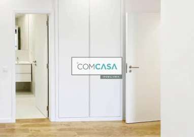 Apartamento T4 para Venda em Cedofeita, Santo Ildefonso, Sé, Miragaia, São Nicolau e Vitória