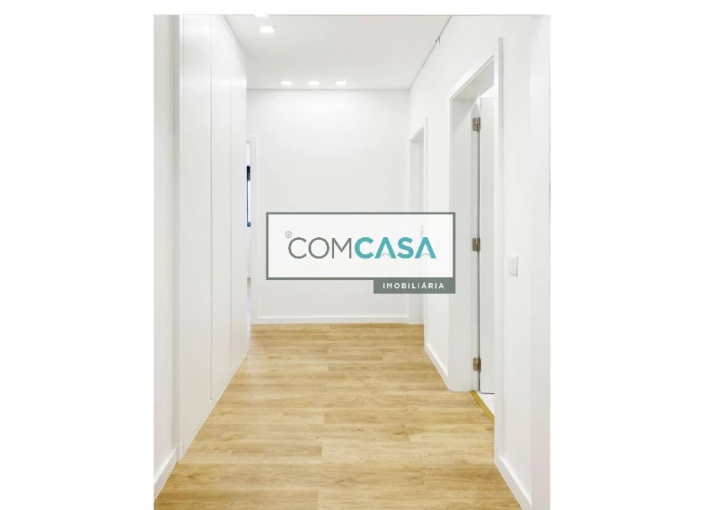 Apartamento T4 para Venda em Cedofeita, Santo Ildefonso, Sé, Miragaia, São Nicolau e Vitória Foto 12
