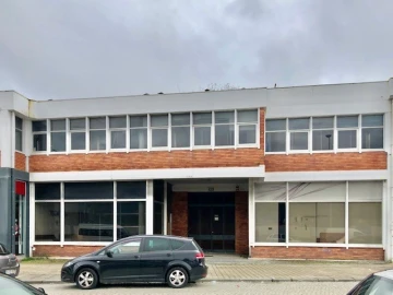 Loja para Arrendamento em Ramalde