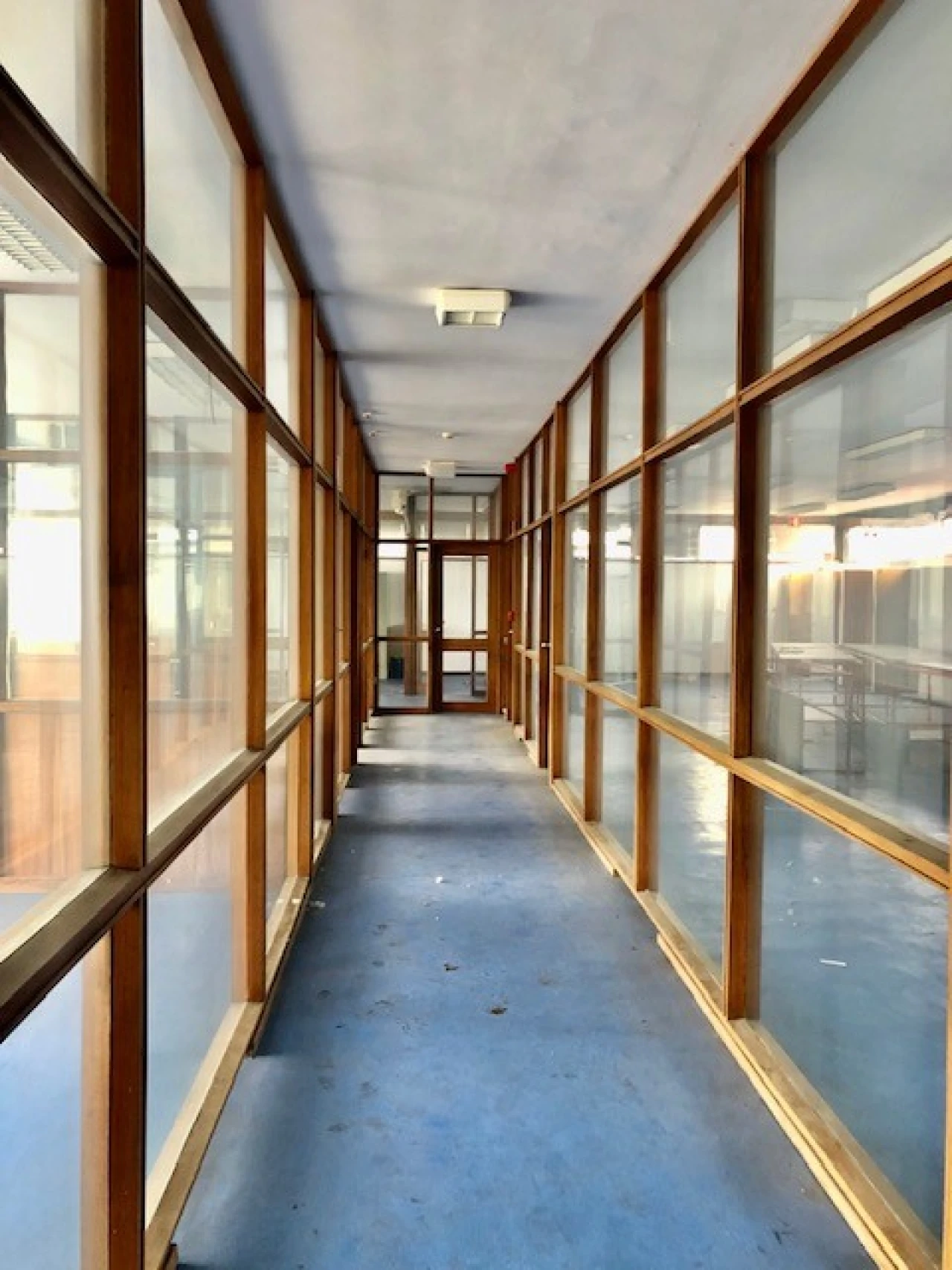 Loja para Arrendamento em Ramalde Foto 9