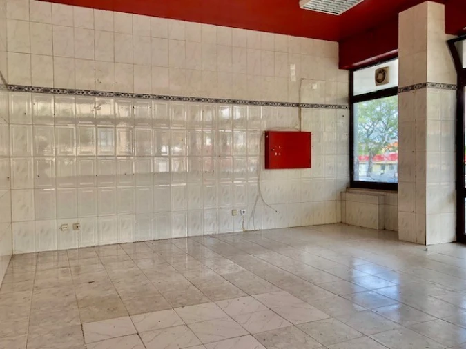 Loja para Venda em São Mamede de Infesta e Senhora da Hora Foto 5