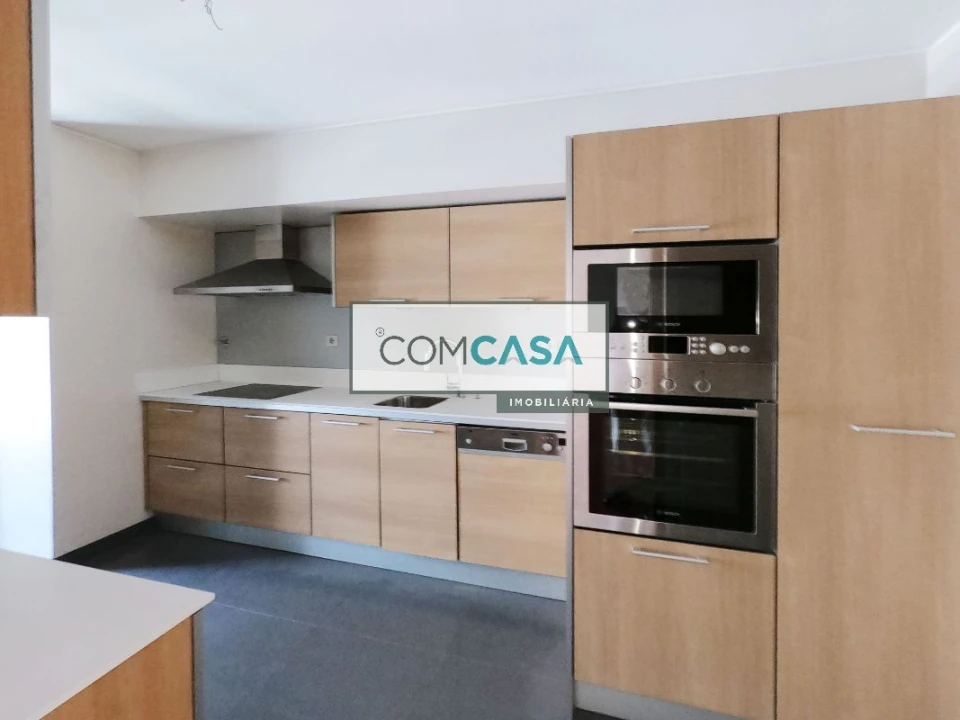 Apartamento T3 para Venda em Ramalde Foto 4