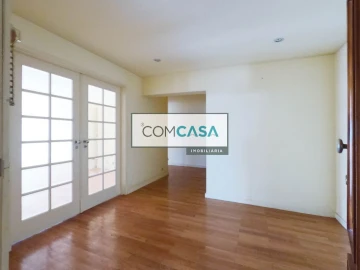 Apartamento T3 para Venda em Lordelo do Ouro e Massarelos