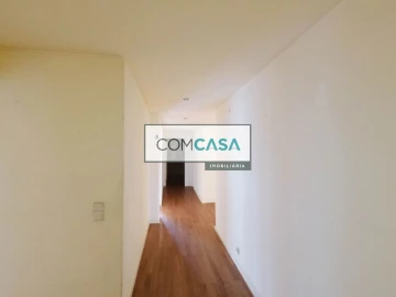 Apartamento T3 para Venda em Lordelo do Ouro e Massarelos
