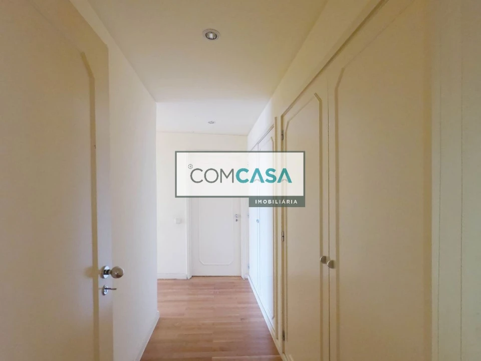 Apartamento T3 para Venda em Lordelo do Ouro e Massarelos Foto 16