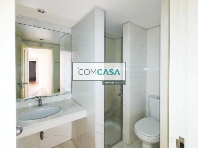 Apartamento T3 para Venda em Lordelo do Ouro e Massarelos Foto 10