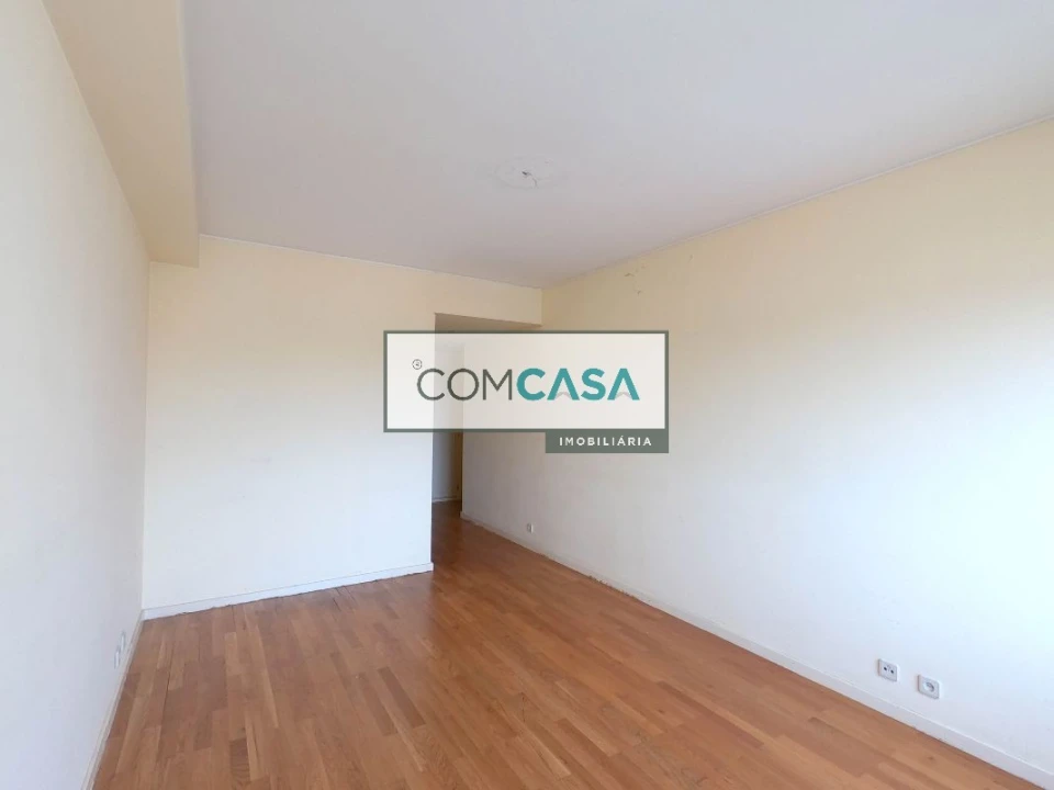Apartamento T3 para Venda em Lordelo do Ouro e Massarelos Foto 17
