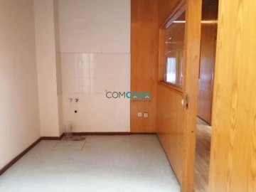 Loja para Arrendamento em Ramalde