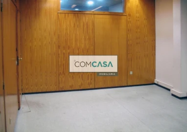 Loja para Arrendamento em Ramalde