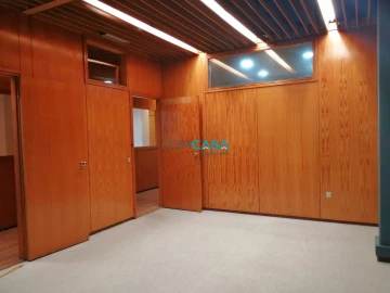 Loja para Arrendamento em Ramalde