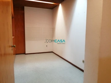 Loja para Arrendamento em Ramalde