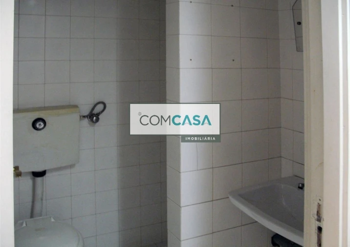 Loja para Arrendamento em Ramalde Foto 26