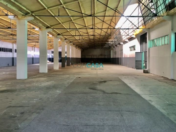 Loja para Arrendamento em Ramalde