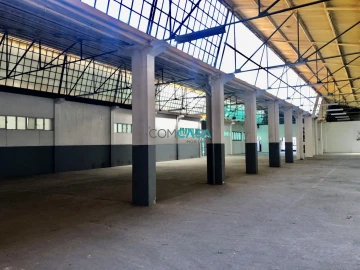 Loja para Arrendamento em Ramalde